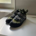 La Sportiva Tarantula klätterskor storlek 41