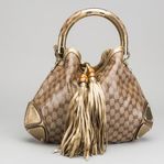 GUCCI, väska. Monogrammönstrad canvas med lackad yta