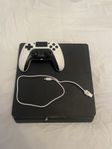 PlayStation 4 med kontroll & laddare – säljes billigt!