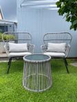 Loungeset stolar och bord
