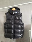 moncler väst 