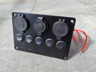 Panel med dubbel USB, 12V uttag och 5 strömbrytare (Blå LE