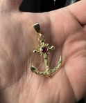 18K Ankarhänge med opal