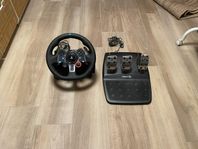 Logitech G29 ratt och pedaler