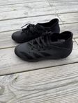 Adidas fotbollskor stl 32