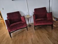 Soffa och fotöljer  och pedestal m.m. 
