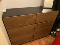 KLACKENÄS Sideboard, svart/ekfaner brunlaserad, 120x97 cm