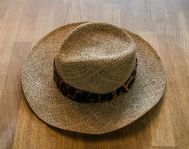 Fin vintage hatt i naturmaterial, storlek ca 57. 