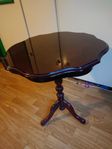 Runt litet bord 