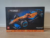 Lego McLaren Formula 1 team 2022