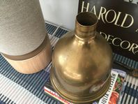 Stor tratt / lampskärm i mässing