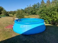 Pool 457x122cm inkl stege, pump, dammsugare och värmare  