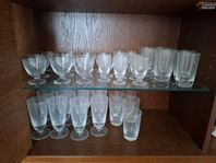 Uppsättning av glas