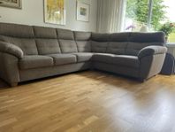 Hörnsoffa,  matbord inkl 6 stolar