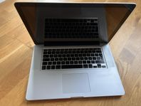 MacBook Pro 15” endast för delar utan laddare