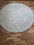 Rund matta offwithe 160 cm