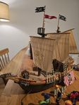Playmobil - piratskepp med massor av tillbehör