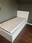 malm säng 90 cm