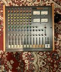 Tascam M-208