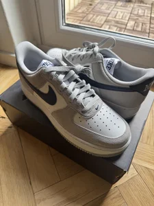 NIKE AIR FORCE 1'07