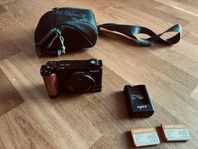 zv-1 + Sony vlog tri pod
