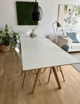 Designbord HAY CPH250 – vit laminat / såpade ekben – ny