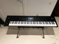 KORG Nautilus 88 workstation 