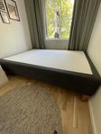 Ramsäng Hilding 140x200 med sänggavel