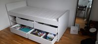 Säng Ikea model Släckt