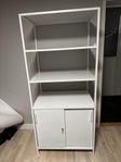 Trotten Ikea, skåp med skjutdörrar