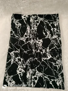 Tube scarf: Abstract design black marble