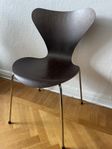 Fritz Hansen Stol 7:an ( Dark stained oak )
