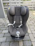 Cybex Sirona Z i-Size bilbarnstol med Base Z (roterande)
