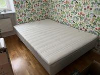 Säng 140 cm, IKEA