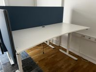 2st Elektriska skrivbord 180 cm