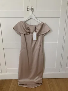 OBS! jättefin klänning från Karen Millen 