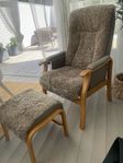 Fåtölj med tillhörande fotpall - säljes pga platsbrist