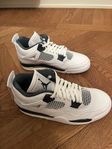 Air Jordan 4 Retro Oxidized Green