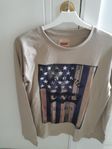 Beige Levis tröja i mycket fint skick