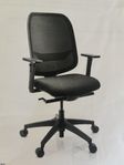 Kontorstol Mesh från Officeline m. många funktioner 