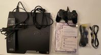 PS3 med tillbehör, spel och filmer