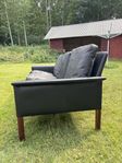 Soffa i svart skinn Dansk design 60-tal