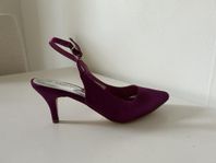 Högklackade skor med slingback i storlek 39