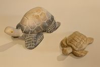 2 st handgjorda träsköldpaddor – dekorativa figurer