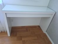 Ikea malm toalettbord