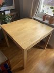 Fint matbord från Ikea med iläggsskiva