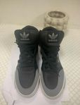Adidas skor