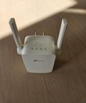 TP-Link RE305 - Wi-Fi Repeater / AC1200