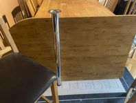 Barbord med 2 tillhörande stolar