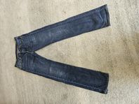 Levis 501. W32 L36